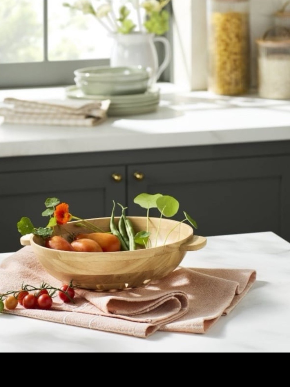42oz Wooden Harvest Bowl
Natural - Hearth & Hand™ with Magnolia
